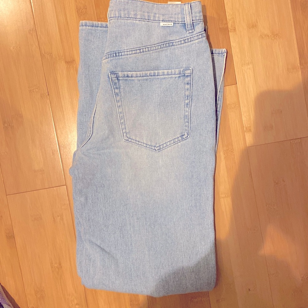 Pacsun Women’s slit light blue baggy jeans